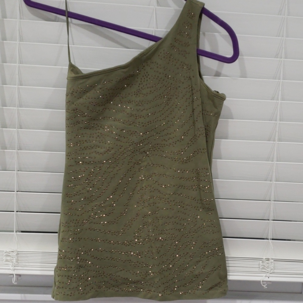 One shoulder tank